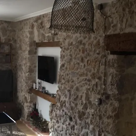 De Piedra Con Encanto Burgo