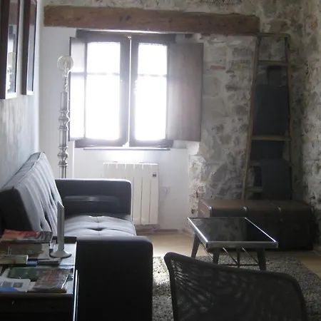 Apartamento De Piedra Con Encanto Burgo