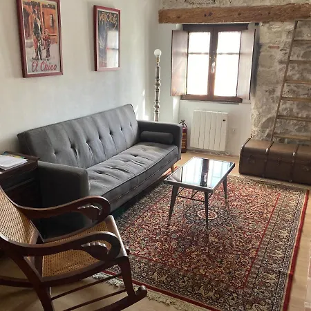 Apartamento De Piedra Con Encanto Burgo