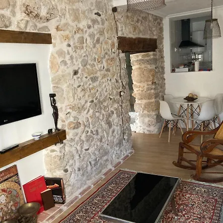 Διαμέρισμα De Piedra Con Encanto Burgo