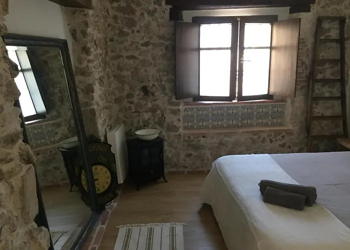 De Piedra Con Encanto